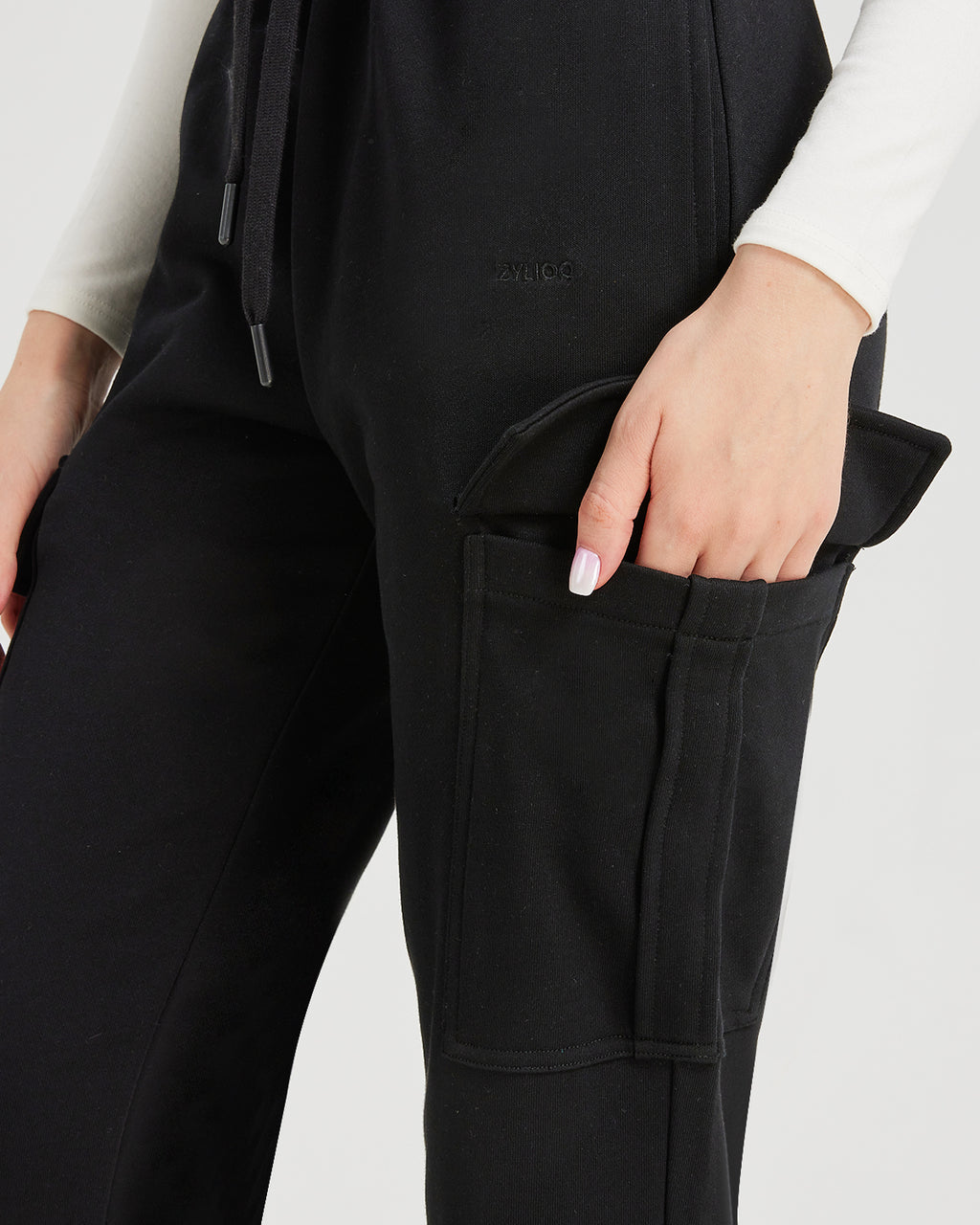 Tall Women's Straight Leg Cargo Sweatpants